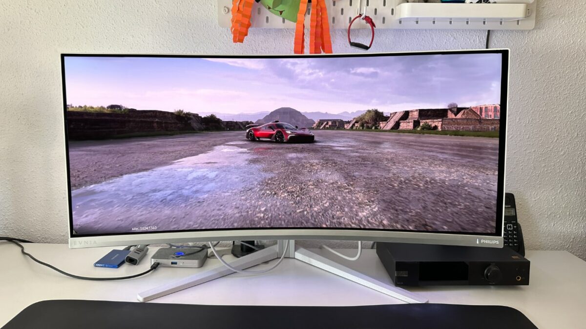 Philips Evnia 34M2C8600, un monitor QD-OLED para jugadores con una calidad de imagen estelar